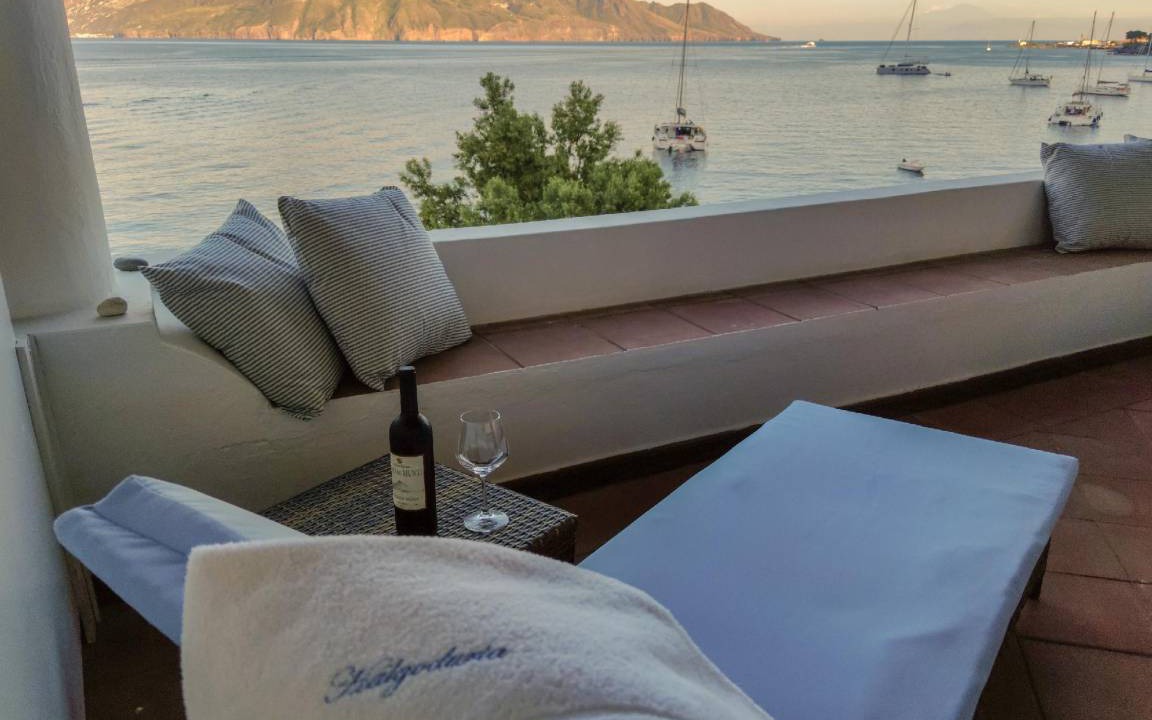 Santa Marina Salina Resort | 44 m² Resort ∙ 4 guests