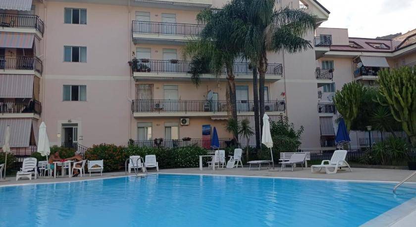 Calatabiano Apartment | 50 m² Serviced apartment ∙ 5 guests