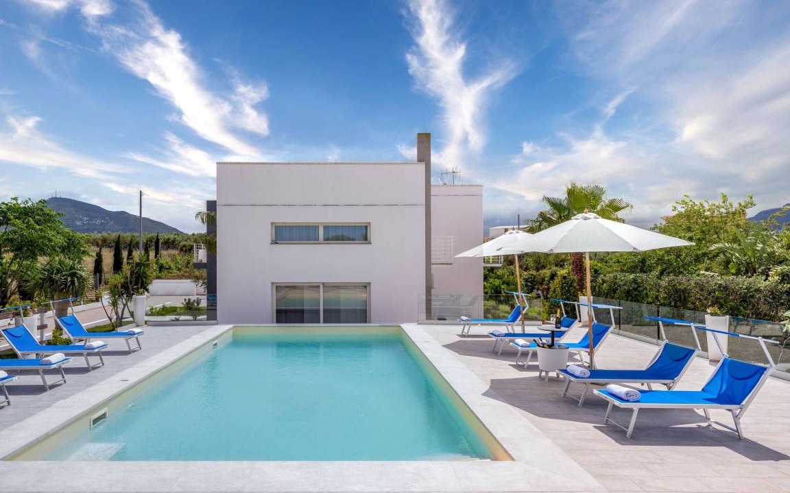 Alcamo Marina Villa | 500 m² Villa ∙ 6 bedrooms ∙ 12 guests