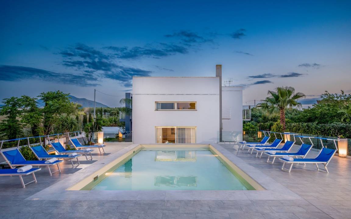 Alcamo Villa | 500 m² Villa ∙ 6 bedrooms ∙ 12 guests