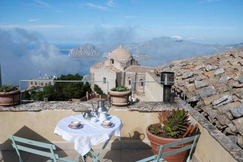 Erice Bed & Breakfast | 55 m² Bed and breakfast ∙ 2 bedrooms ∙ 4 guests