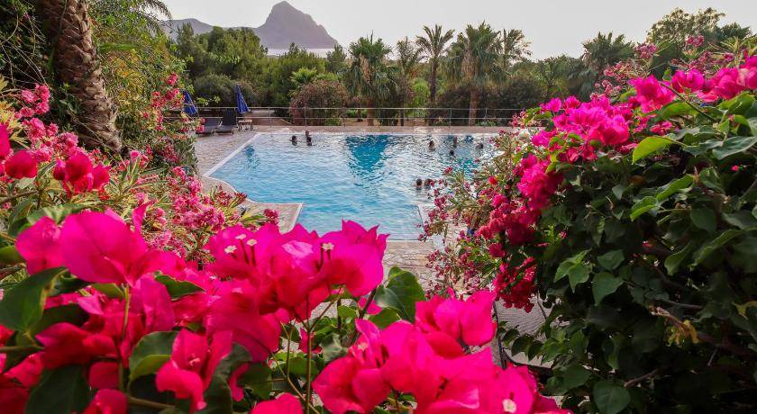 Macari Bed & Breakfast | 60 m² Bed and breakfast ∙ 3 bedrooms ∙ 127 guests