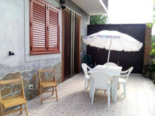 Motta Camastra House | 60 m² House ∙ 1 bedroom ∙ 4 guests