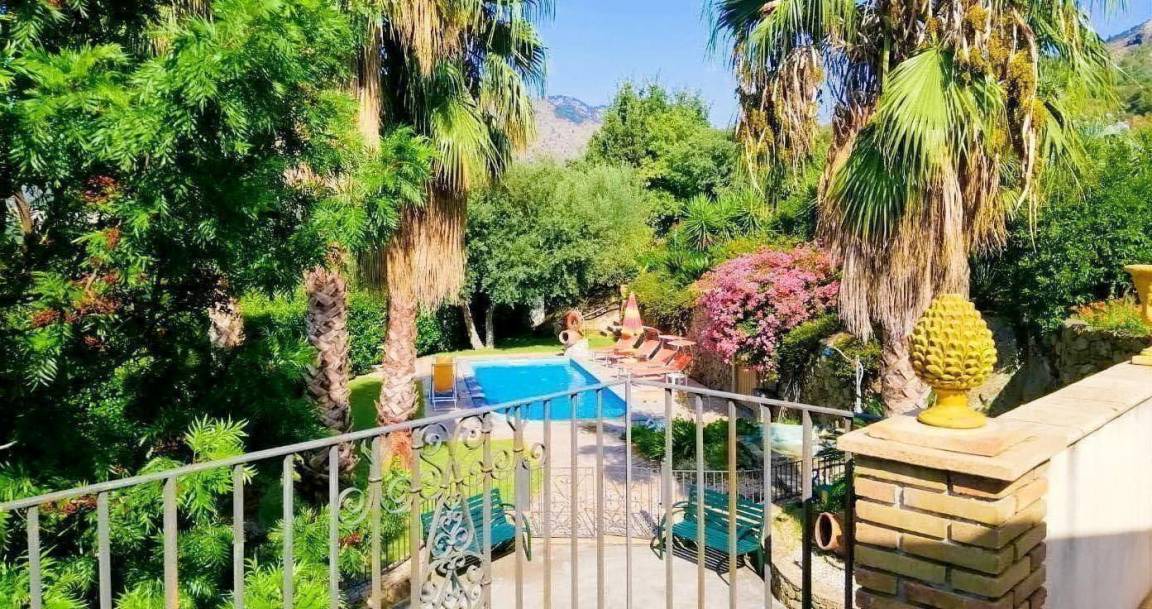 Francavilla di Sicilia House | 62 m² House ∙ 2 bedrooms ∙ 4 guests