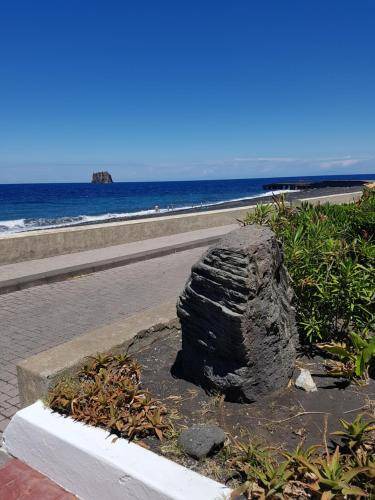 Stromboli House | 70 m² House ∙ 2 bedrooms ∙ 6 guests