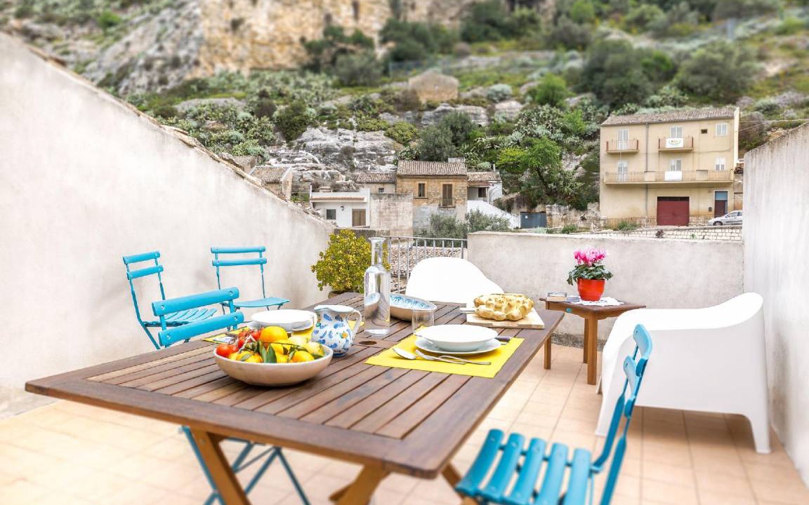 Scicli Apartment | 75 m² Apartment ∙ 1 bedroom ∙ 4 guests