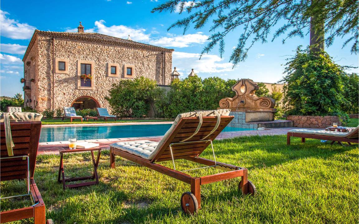 San Michele di Ganzaria House | 750 m² House ∙ 13 bedrooms ∙ 30 guests
