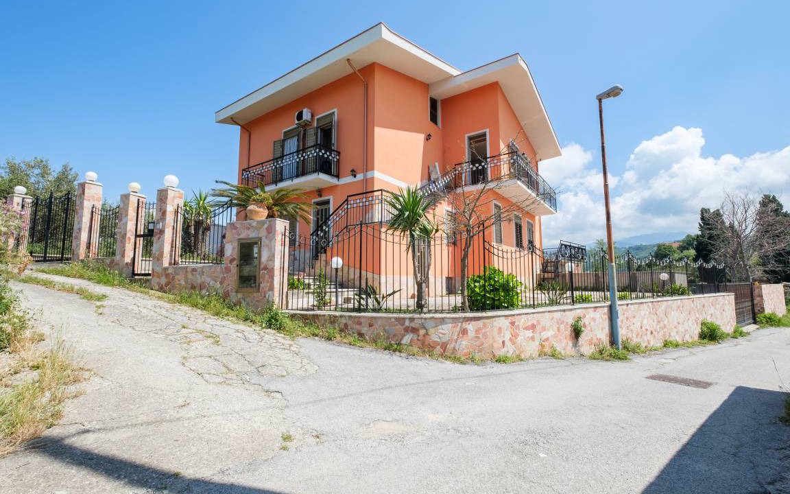 San Pier Niceto Apartment | 80 m² Apartment ∙ 2 bedrooms ∙ 4 guests