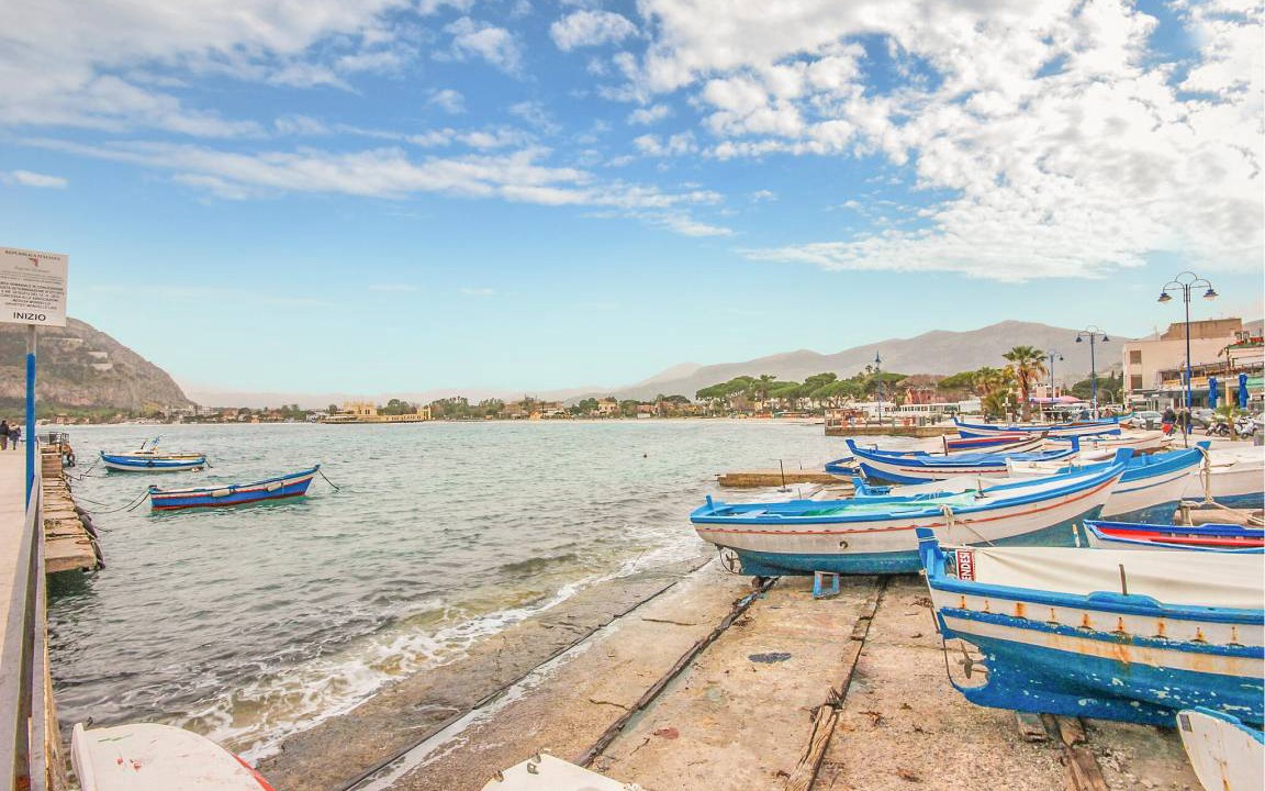 Mondello Apartment | 80 m² Apartment ∙ 2 bedrooms ∙ 6 guests