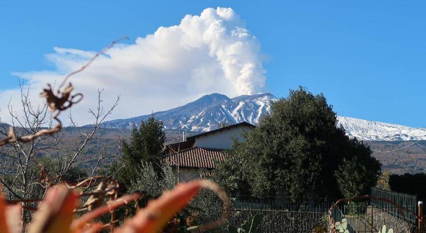 Piedimonte Etneo House | 80 m² House ∙ 6 guests