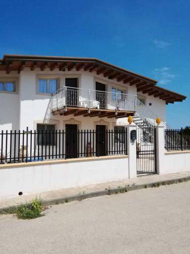 Brucoli House | 80 m² House ∙ 2 bedrooms ∙ 7 guests