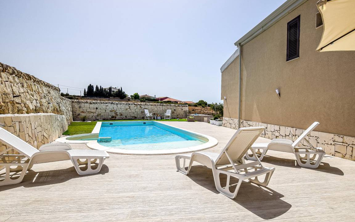 Ragusa House | 80 m² Maisonette ∙ 2 bedrooms ∙ 5 guests