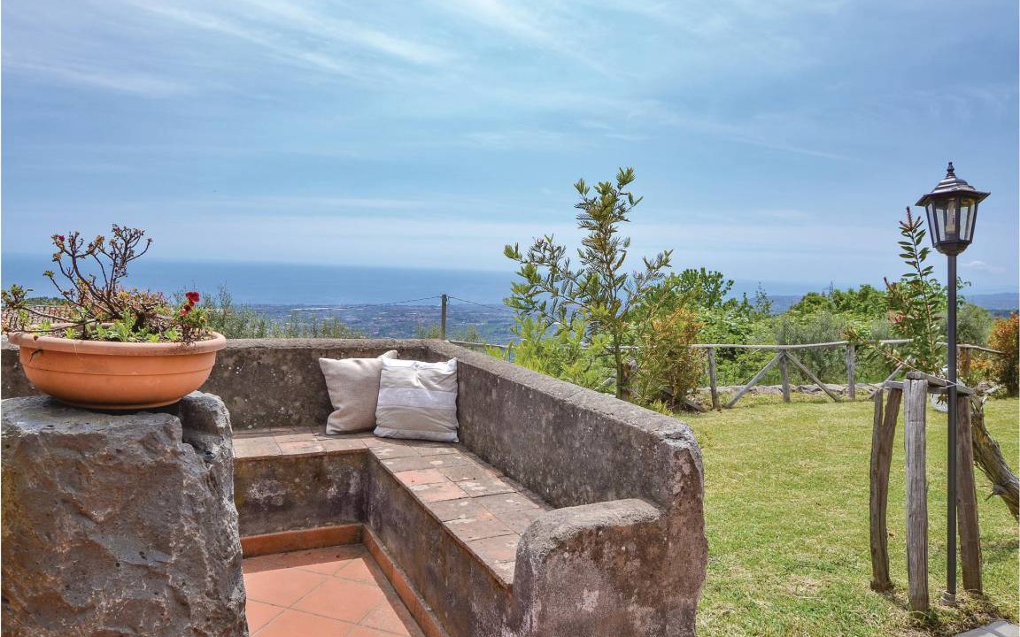 Coste House | 80 m² Maisonette ∙ 3 bedrooms ∙ 6 guests