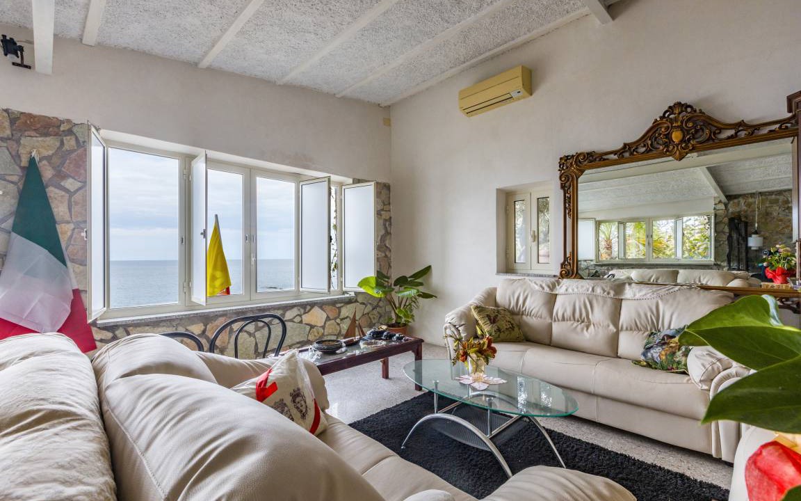 Marina di Caronia House | 82 m² House ∙ 1 bedroom ∙ 4 guests