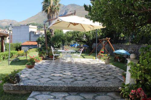 Carini Bed & Breakfast | 90 m² Bed and breakfast ∙ 2 bedrooms ∙ 7 guests