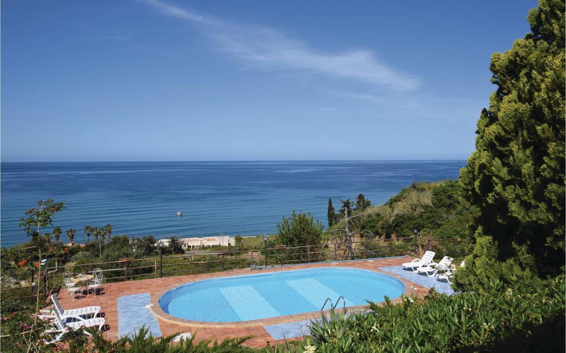 Torre Colonna-sperone House | 90 m² House ∙ 3 bedrooms ∙ 5 guests