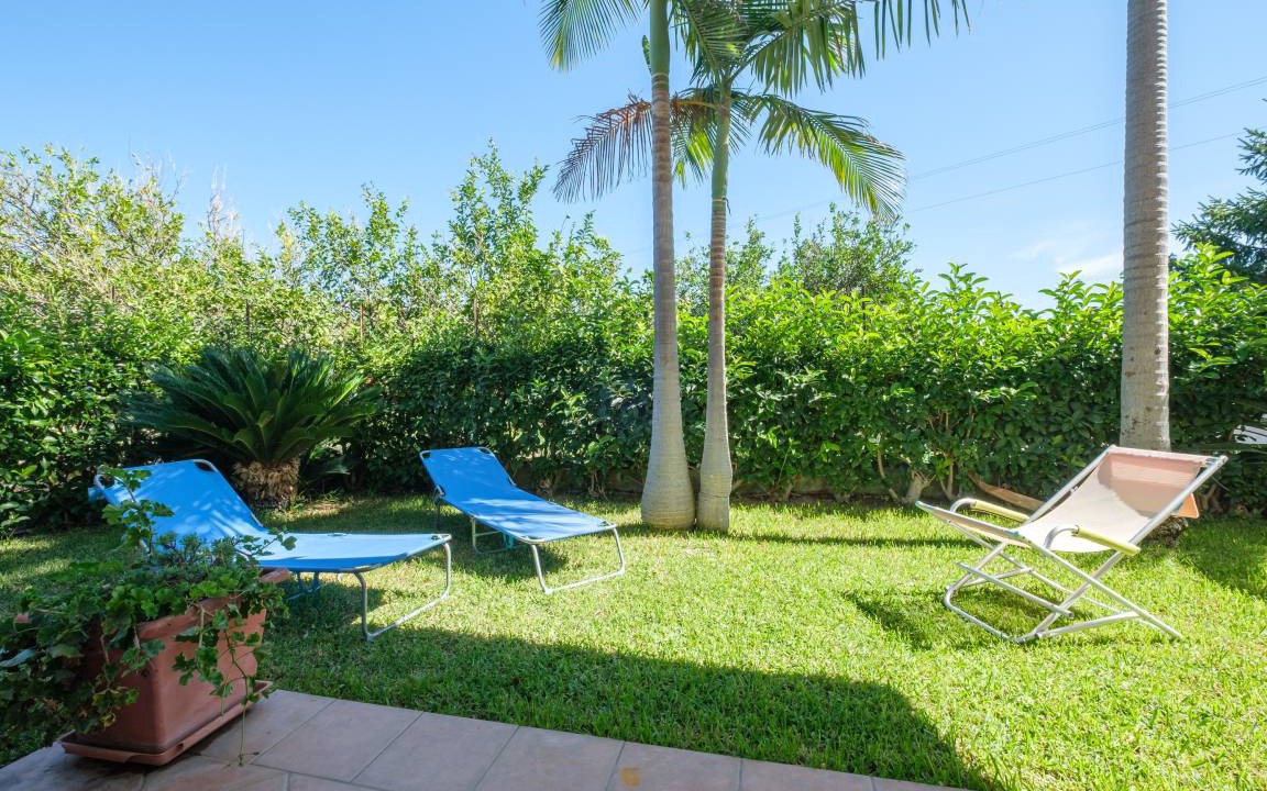 Furnari Villa | 90 m² Villa ∙ 3 bedrooms ∙ 8 guests