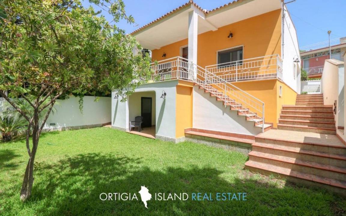 Fontane Bianche Villa | 90 m² Villa ∙ 3 bedrooms ∙ 6 guests