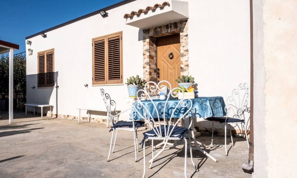 Landro Apartment | A Place in the Sun - Caltanissetta
