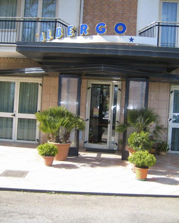 Mangone Hotel | Albergo Carpino
