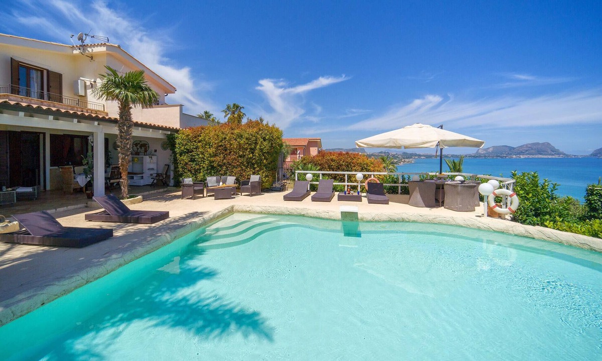 Accommodation Altavilla Milicia | Torre Colonna-sperone