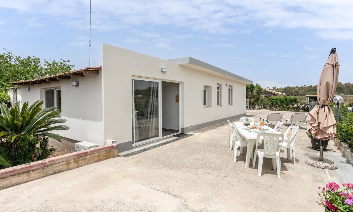 Santa Maria del Focallo House | Amazing home in Santa Maria del Focall