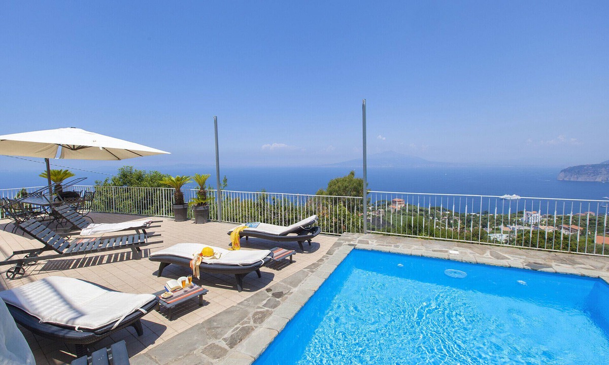 Priora House | AMORE RENTALS - Casa Augusta A with Mini Pool, Sea View, Parking and Private Terraces