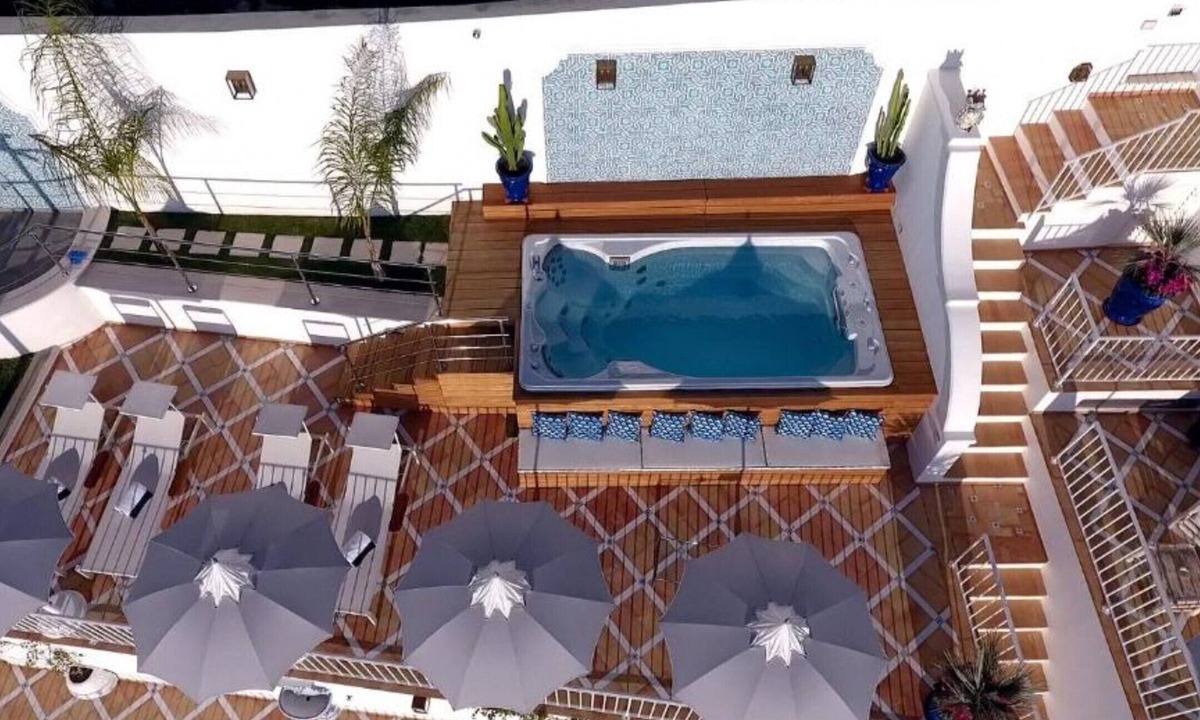 Praiano Villa | AMORE RENTALS - Villa Celeste with Heated Swimming Pool and Sea View