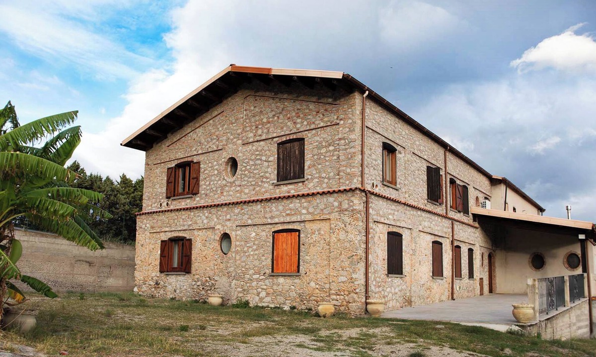 Badolato Cottage | Ancient farmhouse on the Gallelli estate