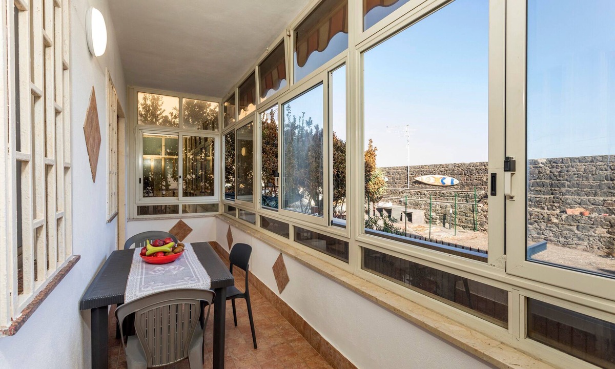 Sant'Anna Apartment | Angelina's House Apartment with Balcony and Air Conditioning
