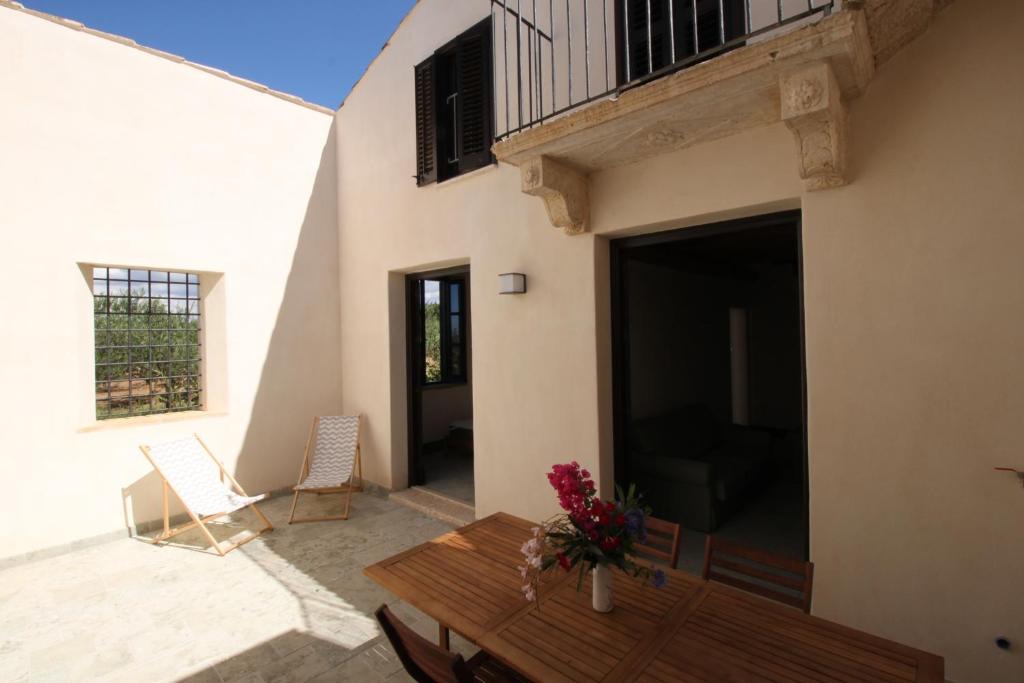 Partinico House | Antico Baglio Siciliano
