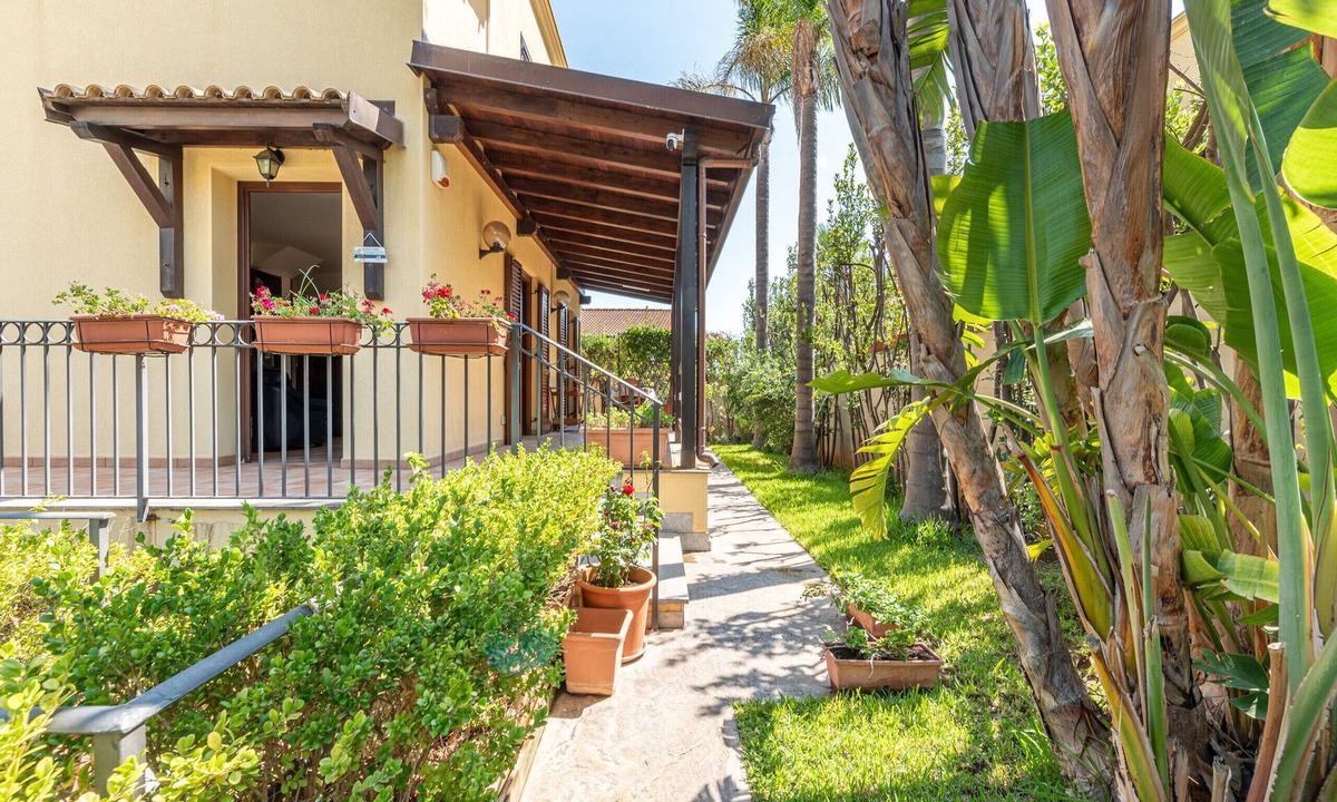 Partanna Ski Chalet | Antonio Family House a Mondello by Wonderful Italy