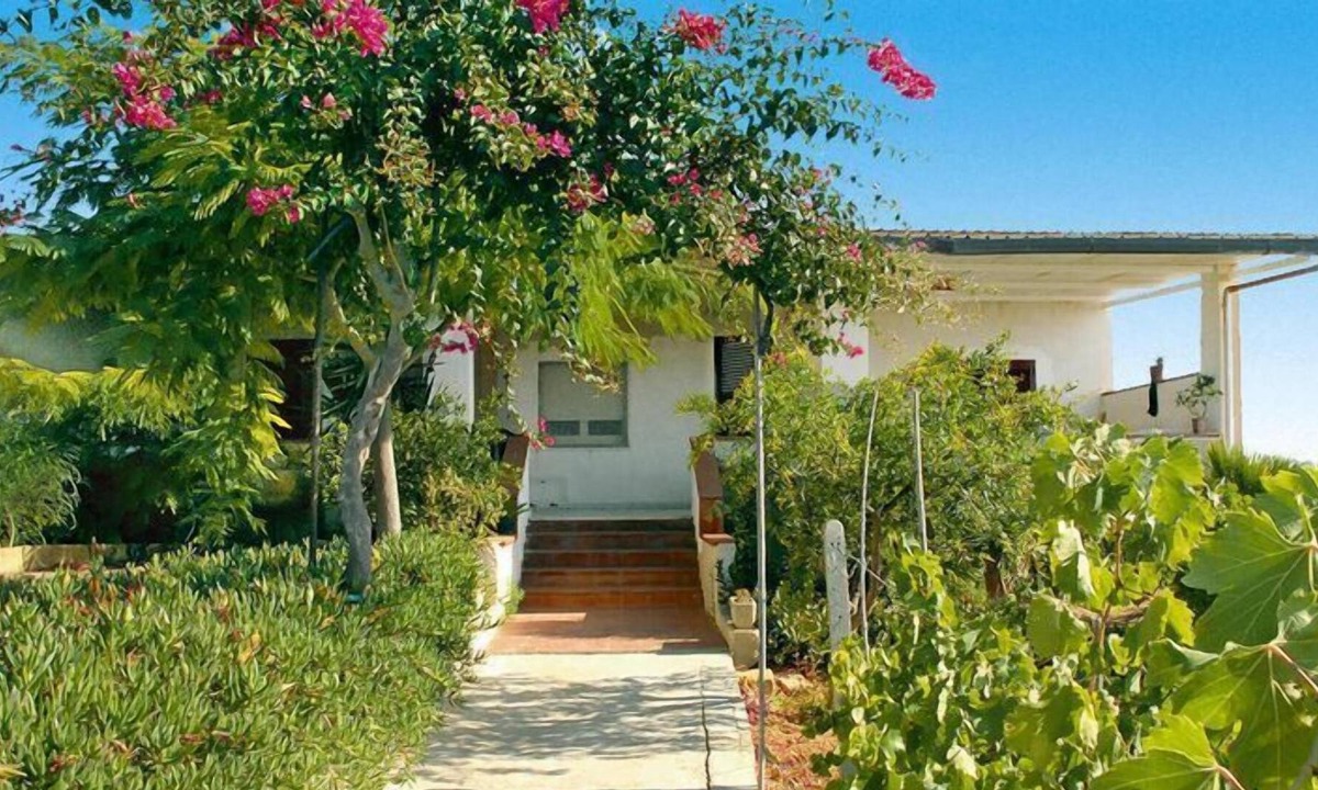 Marinella di Selinunte Apartment | Apartment in Marinella di Selinunte Castelvetrano 150 m from the sea