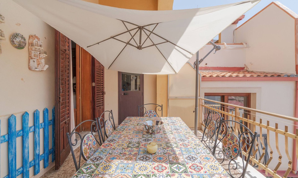 Portopalo di Capo Passero Apartment | Apartment 'Casa Sicilia Bedda' with Sea View, Private Terrace and Wi-Fi