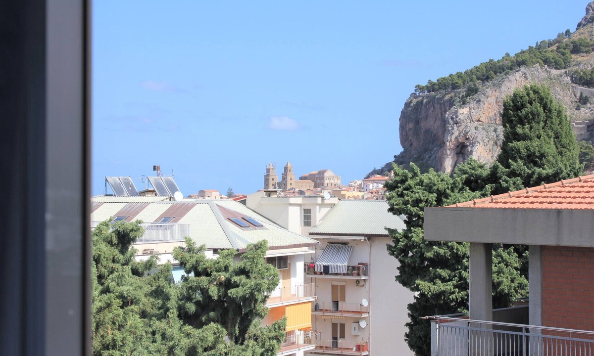 Cefalu Apartment | APARTMENT-2 NEAR THE SEA-PRIVATE PARKING-PANORAMIC VIEW