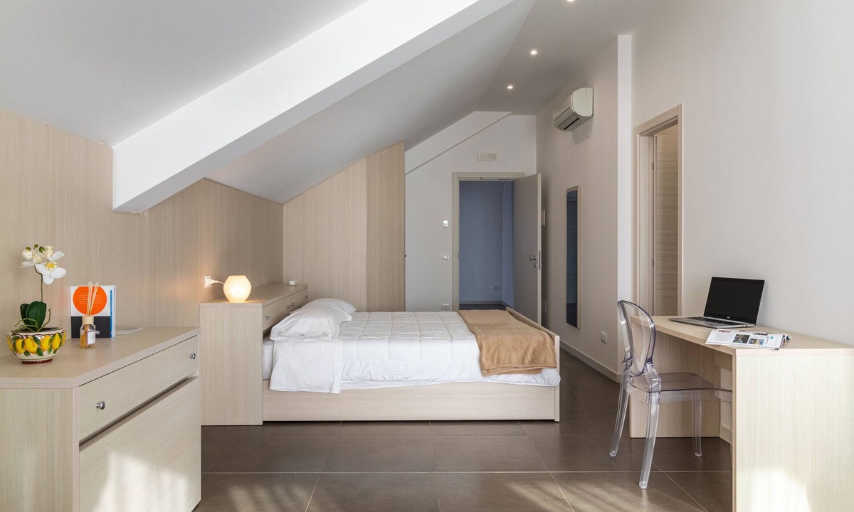Chiaramonte Gulfi Apartment | Apartment "Aparthotel Grel Suite 208" with Mountain View, Terrace & Wi-Fi