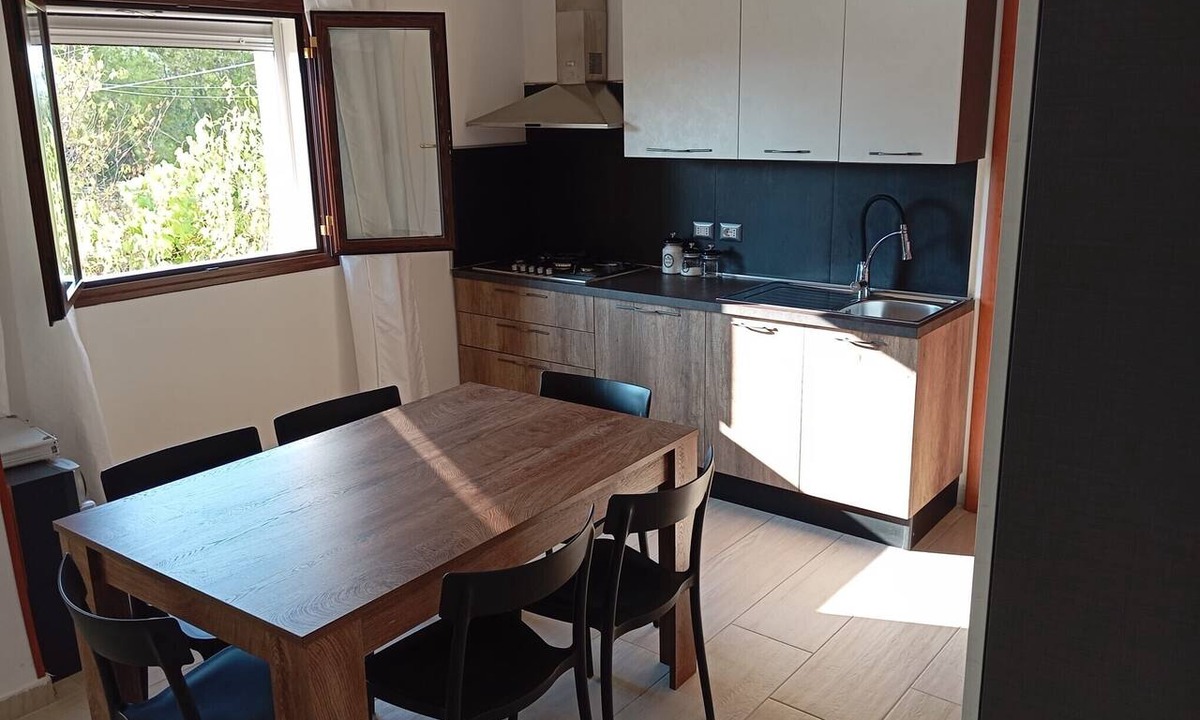 Marconia Apartment | Apartment 'Casa Letizia' with Private Terrace and Air Conditioning