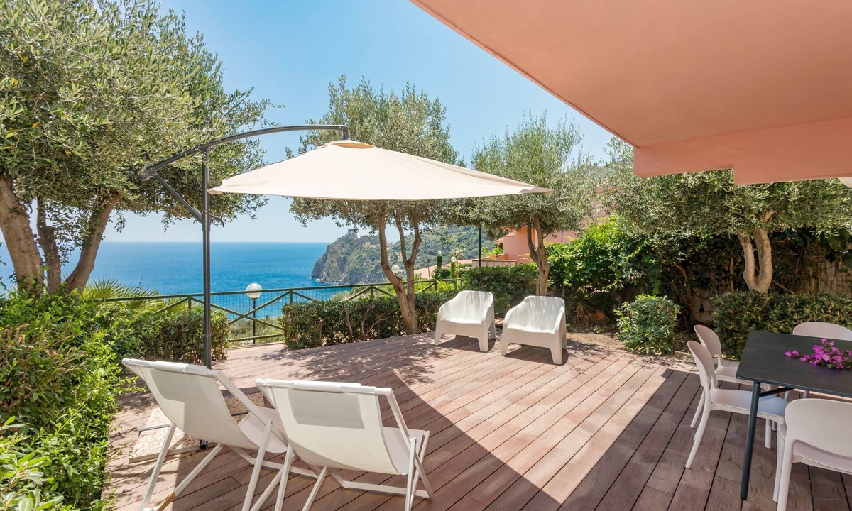 Sant'Alessio Siculo Apartment | Apartment 'Paradise Residence 1' with Sea View, Wi-Fi and Air Conditioning