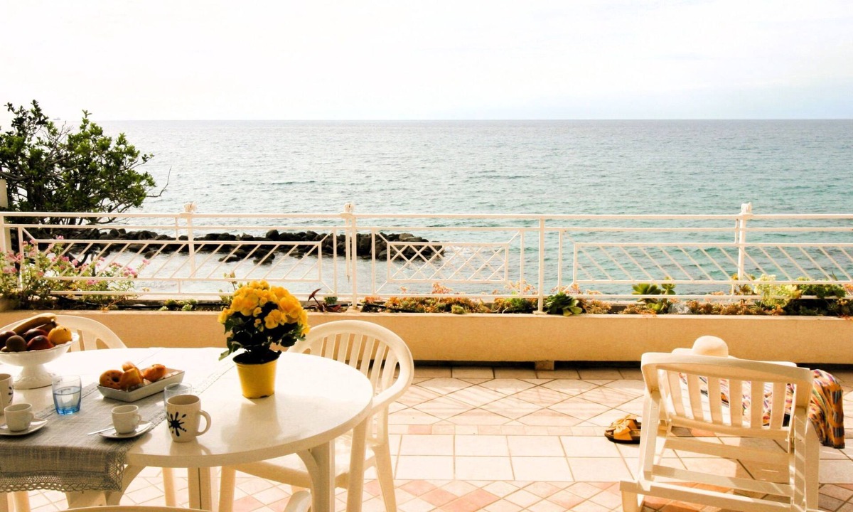 Pizzo Apartment | Apartment 'Laura by Interhome