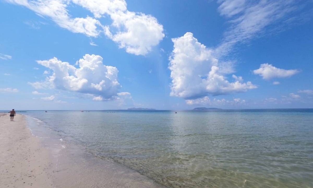 Trapani Apartment | Apartment 'L’uccello Pio' with Private Garden, Wi-Fi and Air Conditioning