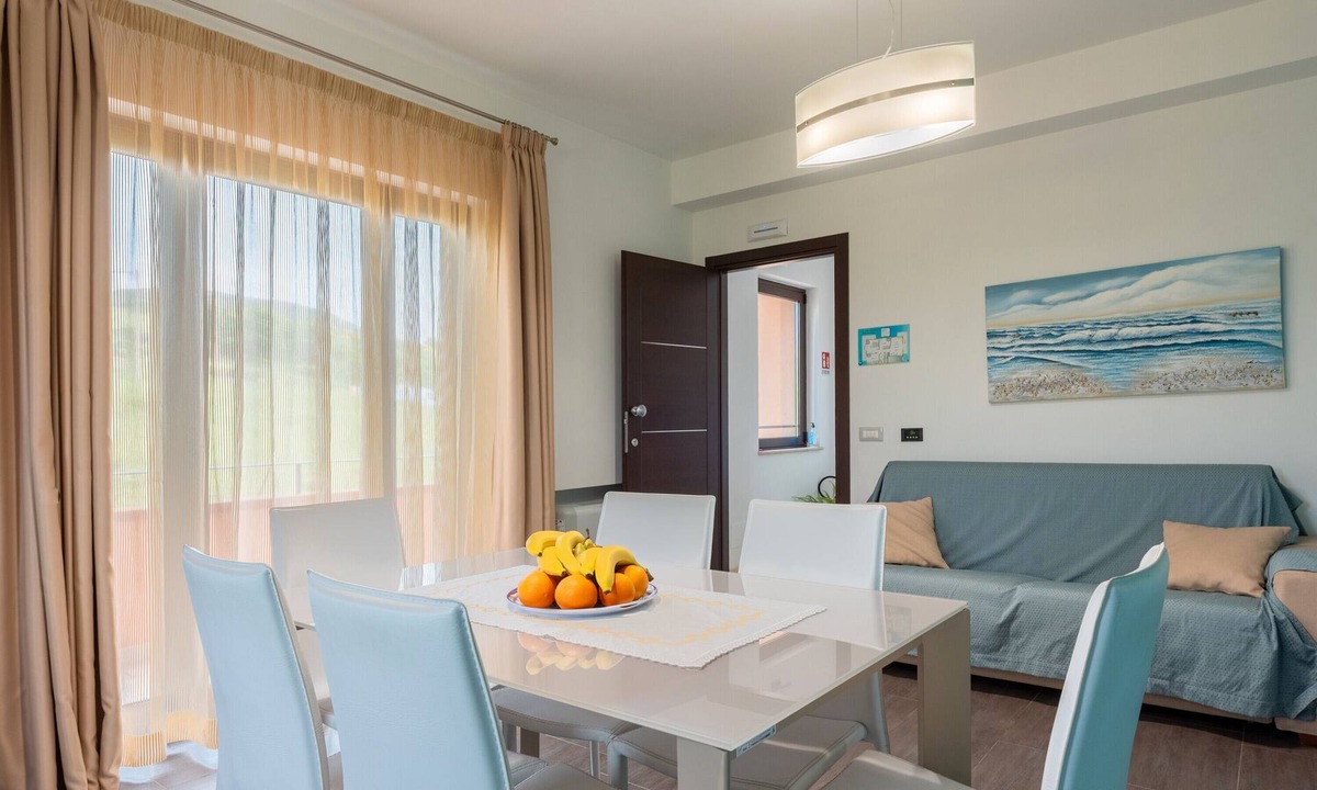 Tusa Apartment | Apartment 'Luna Nuova' with Sea View, Wi-Fi and Air Conditioning