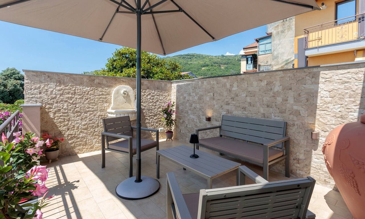 Zafferana Etnea Apartment | Apartment 'Perla Dell'Etna -' with Private Terrace, Wi-Fi and Air Conditioning
