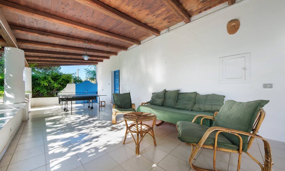 Lingua Apartment | Apartment 'Quadara - Il Rifugio' with Sea View, Private Terrace and Shared Garden