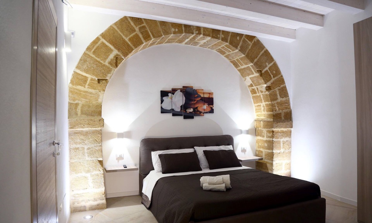 Ortigia House | Apartments Maniace 2 (brand new apartment in the center of Ortigia)