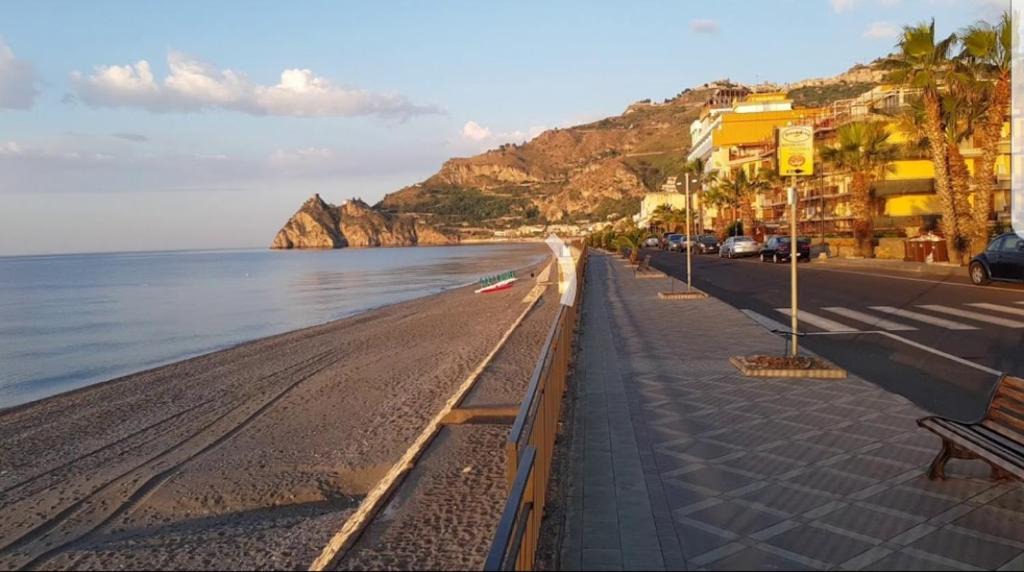 Sant'Alessio Siculo Apartment | Appartamento Virginia a due passi dal Mare