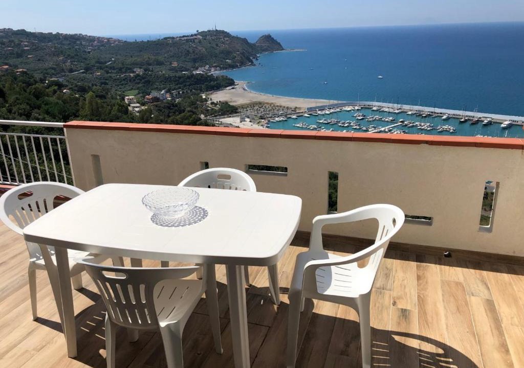 Capo d'Orlando Apartment | Appartamento vista mare Capo D'orlando