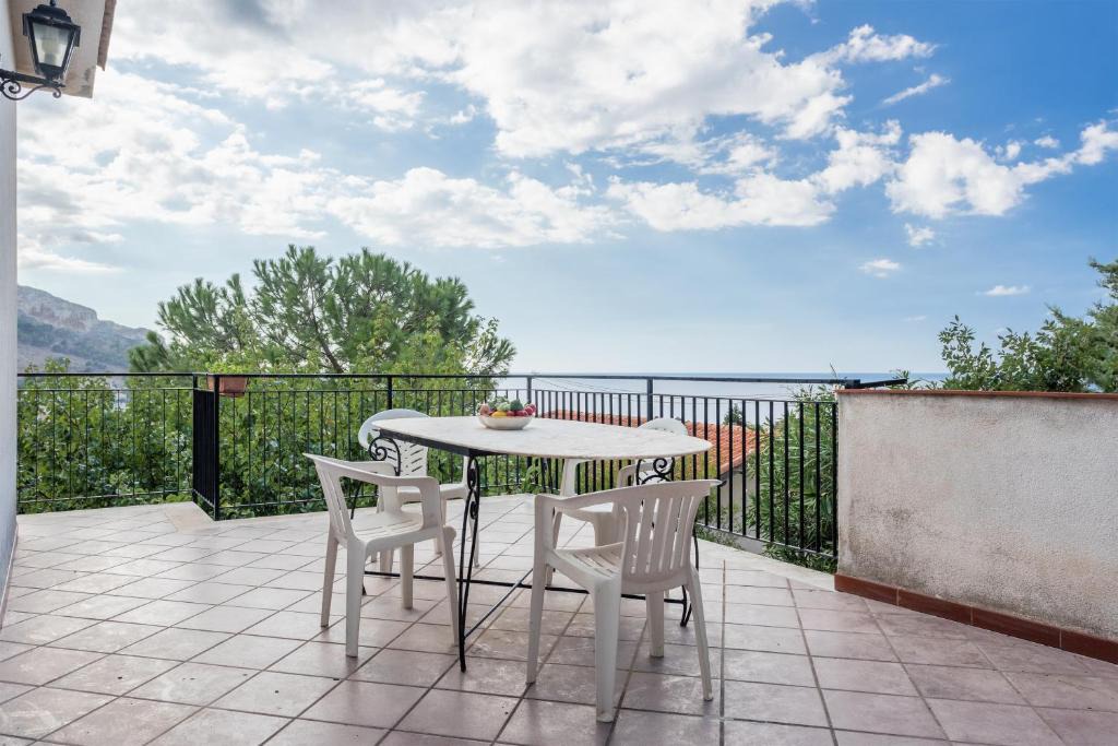 Sferracavallo Apartment | Appartamento vista mare e montagna
