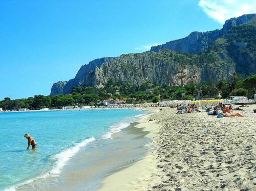 Isola delle Femmine Apartment | AR Palace Hotel - Palermo