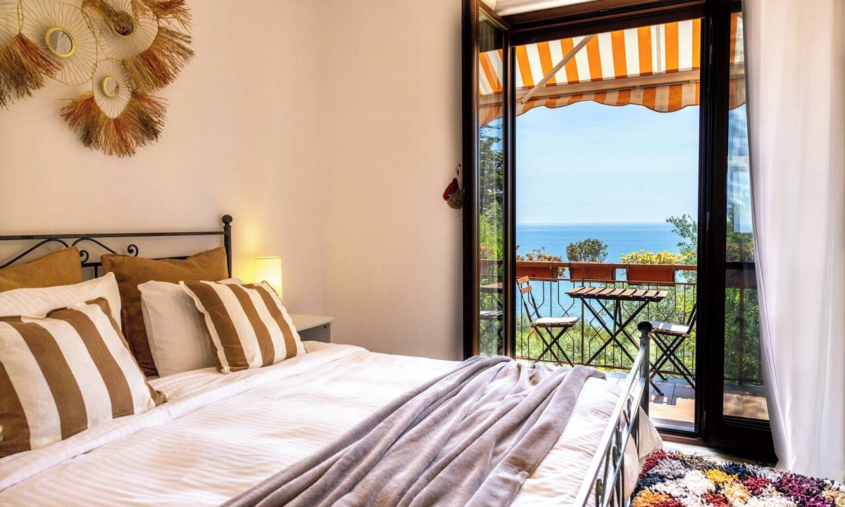 Pioppi House | Artsy Villa for up to 5 people surrounded with unspoiled Mediterranean landscape