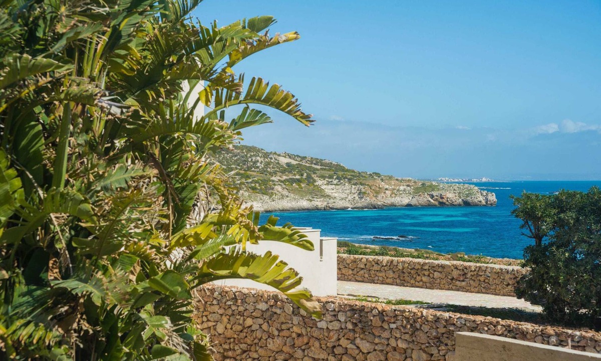 Favignana Villa | Authentic Refuge On The Coast Villa With Sea View